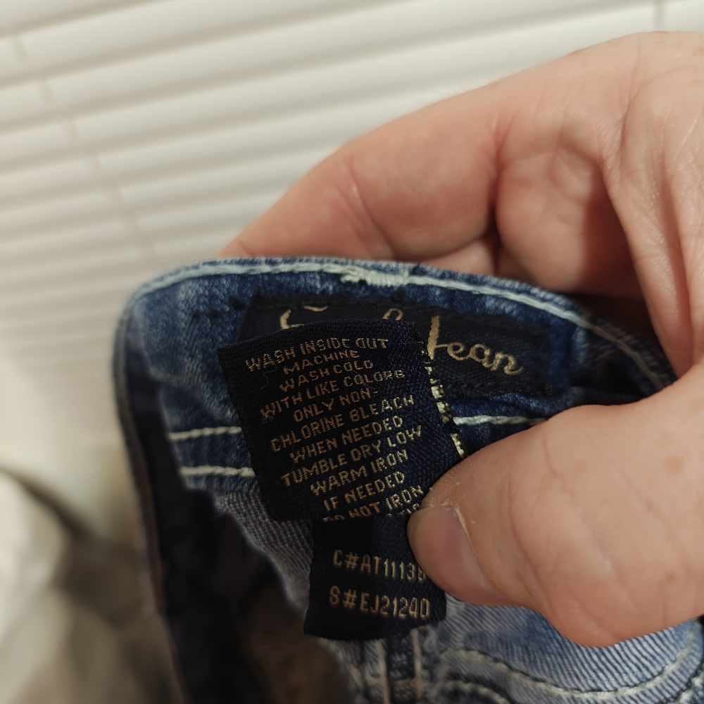 Stylish Blue Denim Shorts - Picture 5 of 5